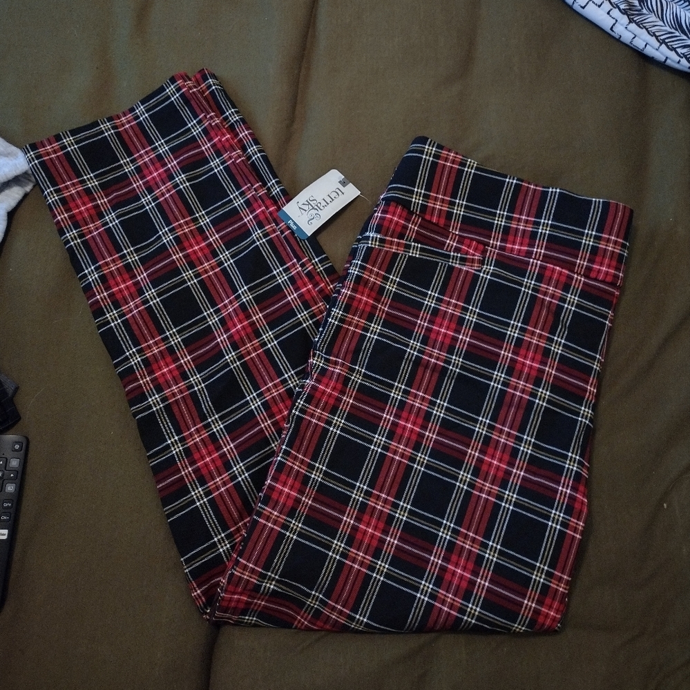 NWT Plaid pants